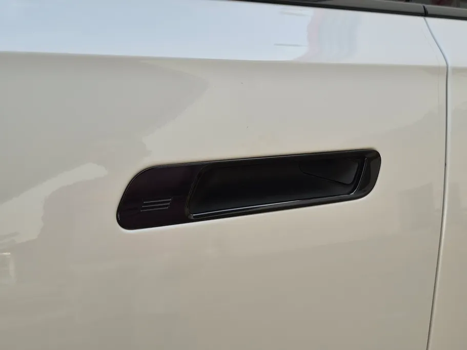 2023 BMW 7 Series 740 i 