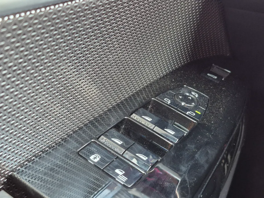 2023 BMW 7 Series 740 i 