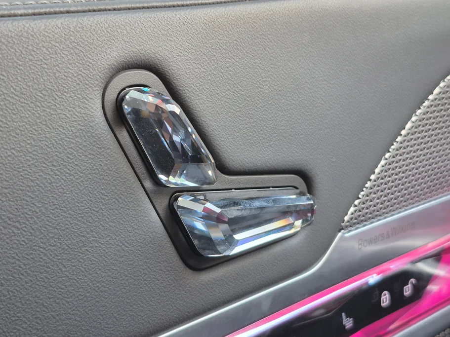 2023 BMW 7 Series 740 i 