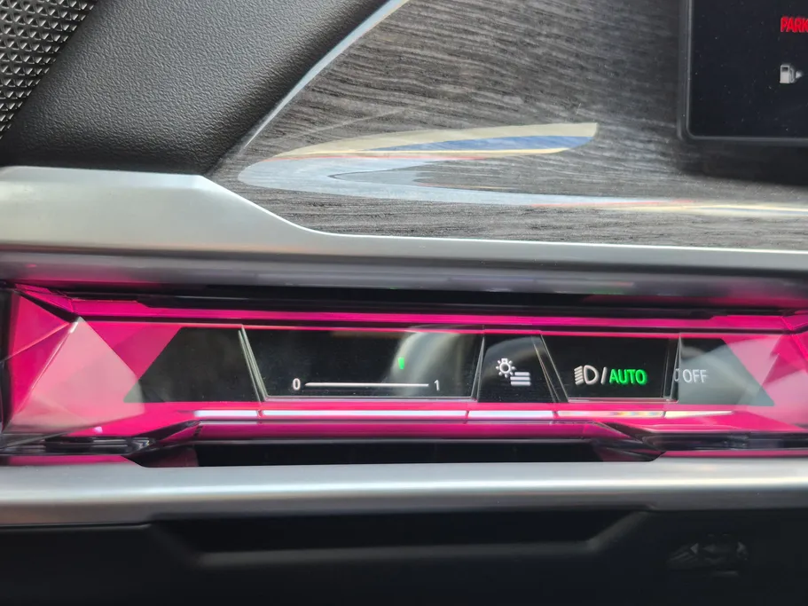 2023 BMW 7 Series 740 i 