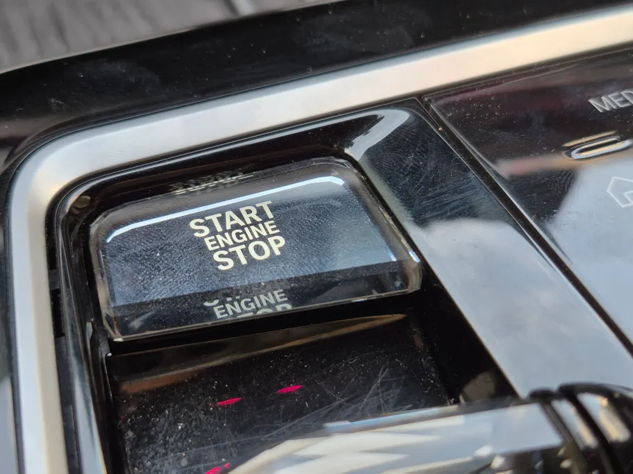 2023 BMW 7 Series 740 i 