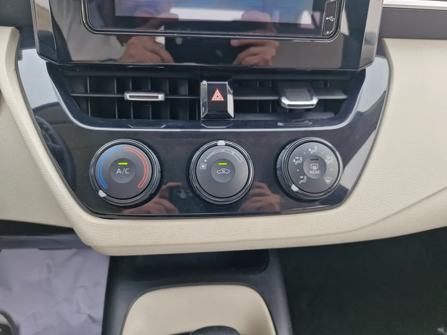 تويوتا كورولا XLI 2024 