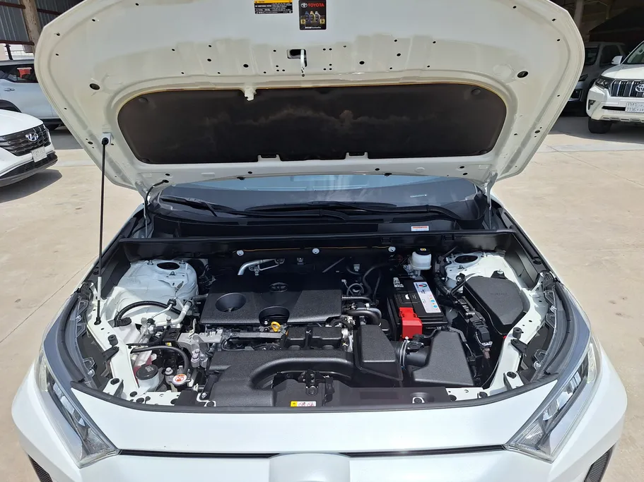 تويوتا راف فور LE 2022 