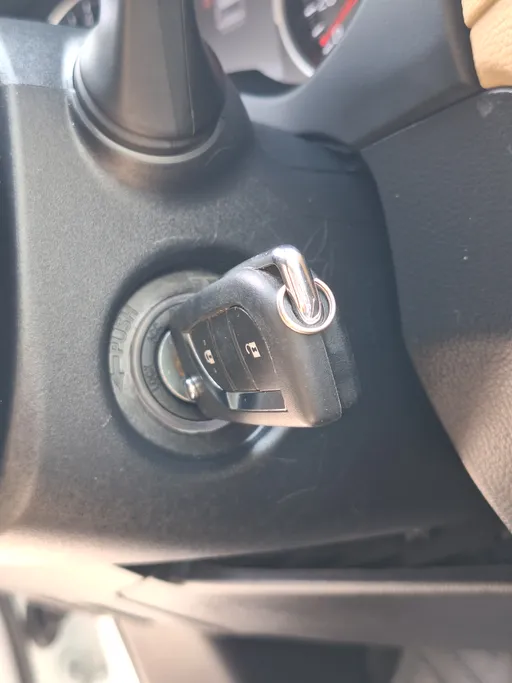 تويوتا راف فور LE 2022 