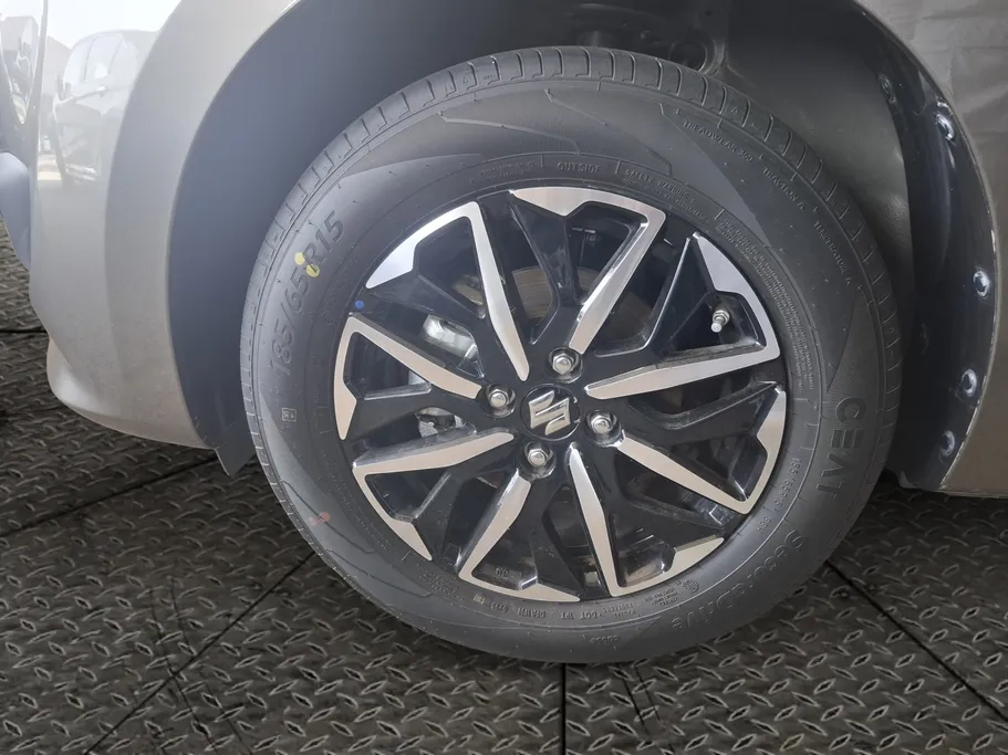 2025 Suzuki Dzire GLX 