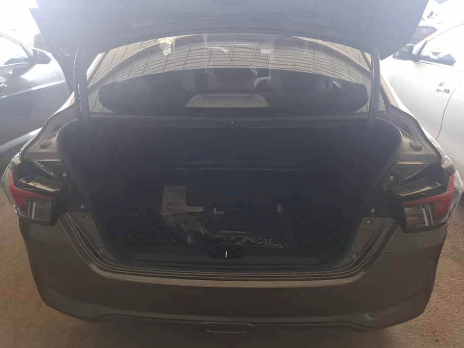 2025 Suzuki Dzire GLX 