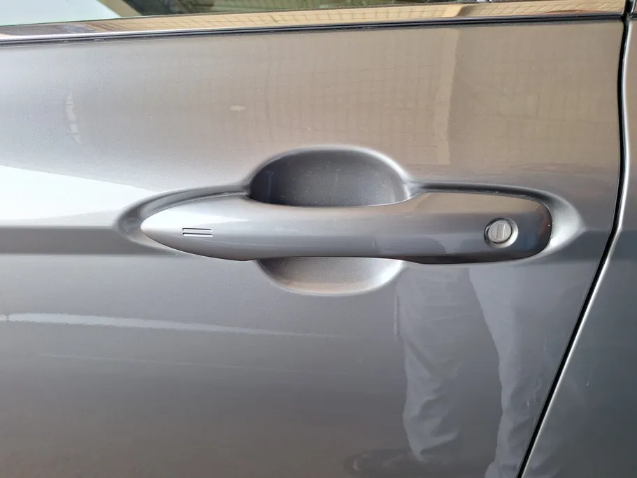 تويوتا كامري LE 2025 