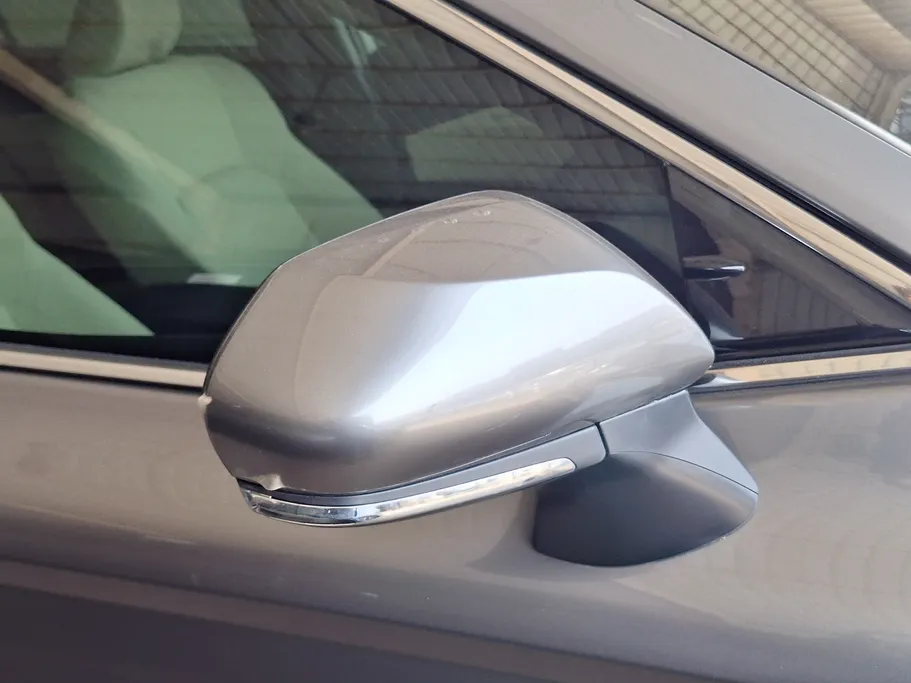 تويوتا كامري LE 2025 