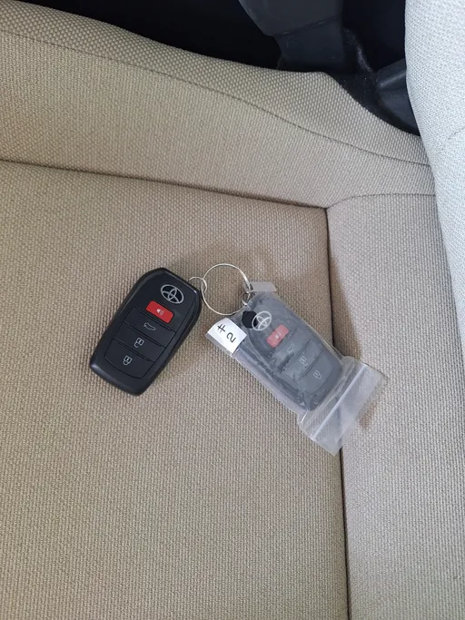 تويوتا كامري LE 2025 