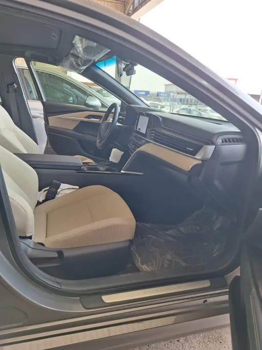 تويوتا كامري LE 2025 