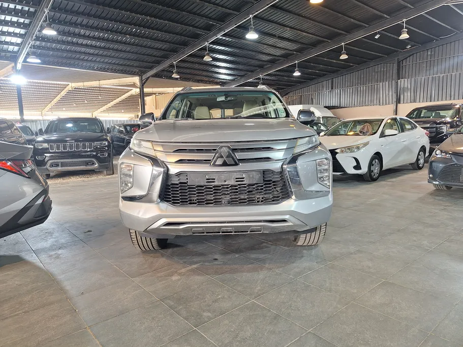 ميتسوبيشي  مونتيرو سبورت GLS-ML 2022 