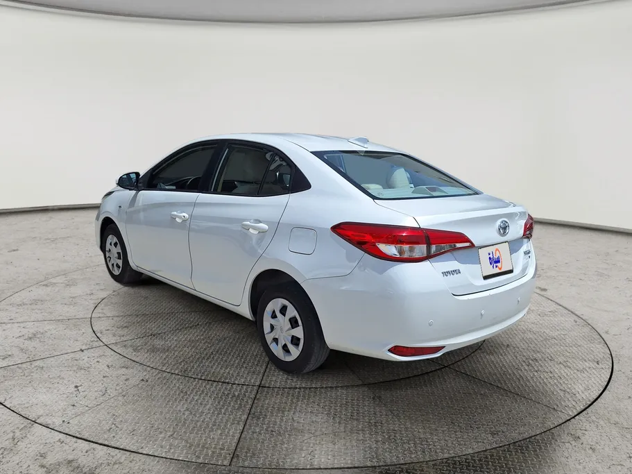 تويوتا يارس Y 2022 