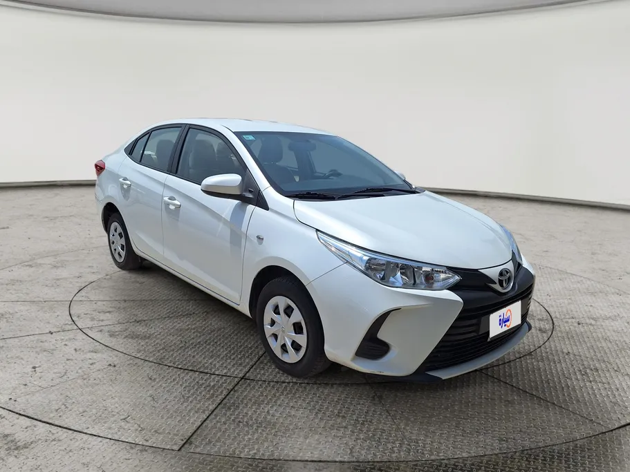 2022 Toyota Yaris  Y 
