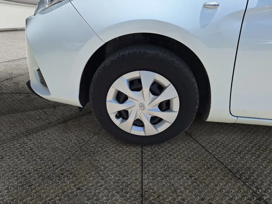 2022 Toyota Yaris  Y 