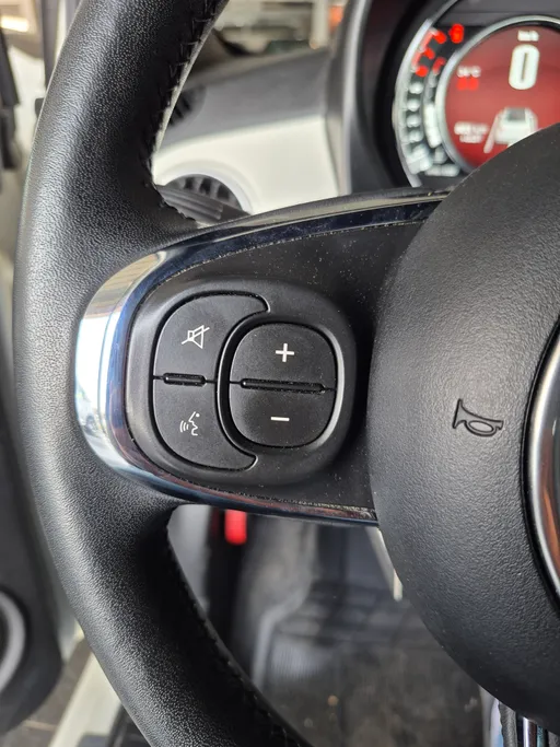 2024 Fiat 500 Hatchback 