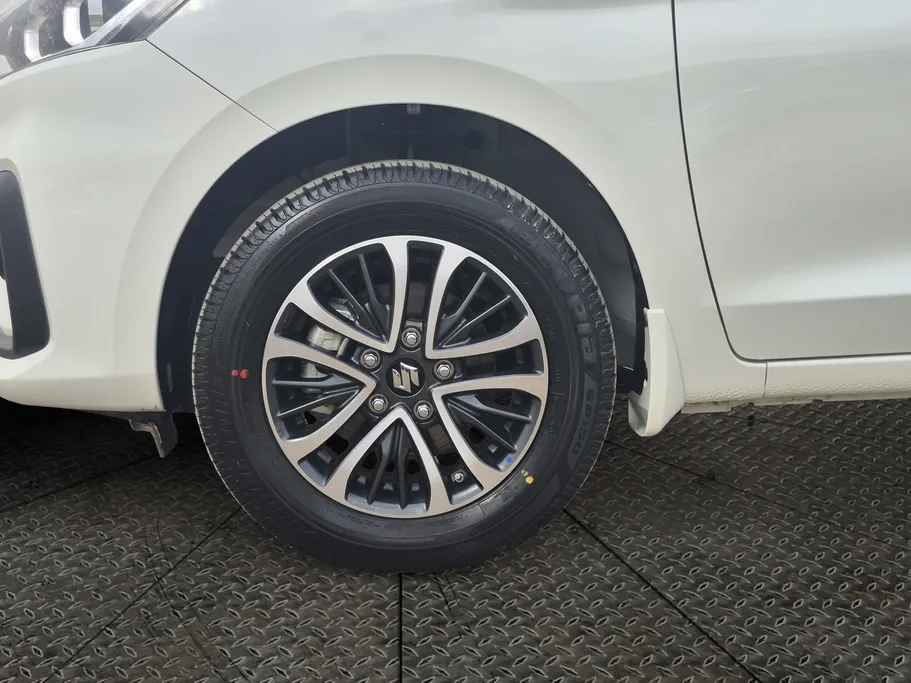 سوزوكي ارتيجا GLX 2025 