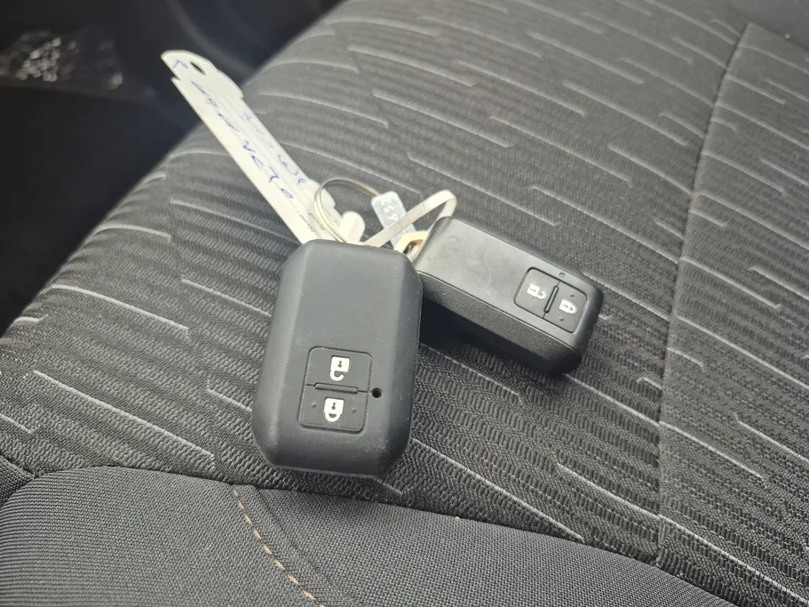 سوزوكي ارتيجا GLX 2025 