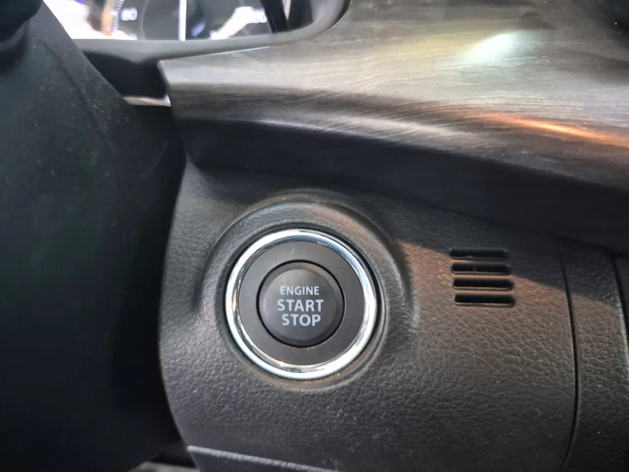 سوزوكي ارتيجا GLX 2025 