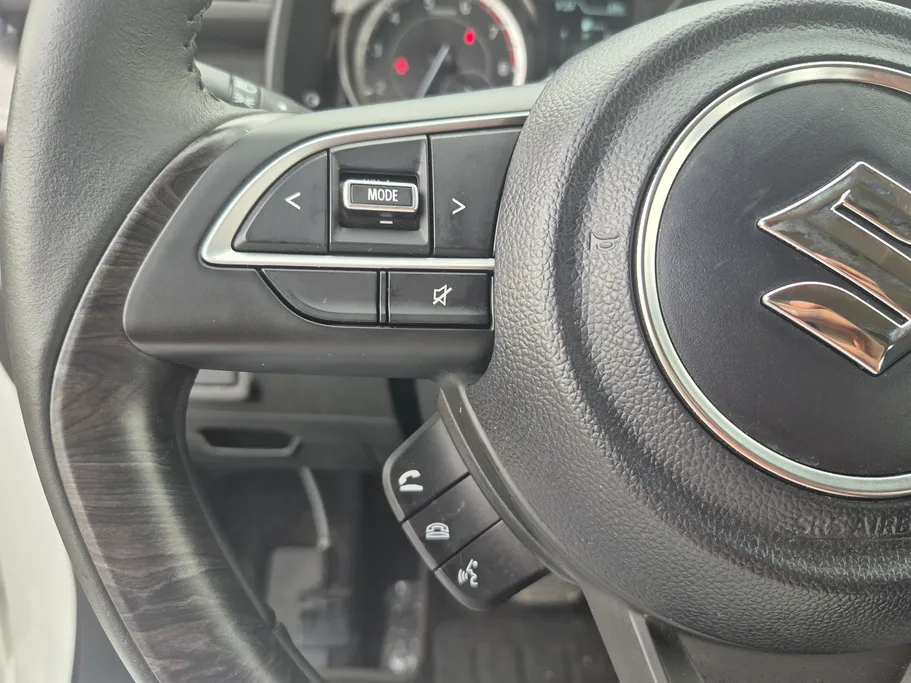 سوزوكي ارتيجا GLX 2025 