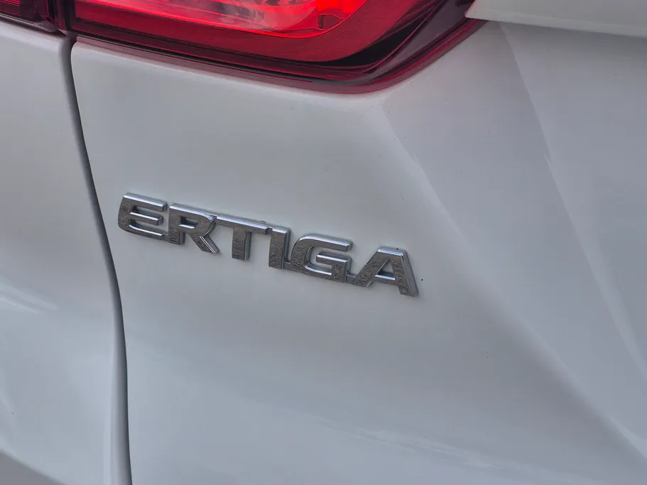 سوزوكي ارتيجا GLX 2025 