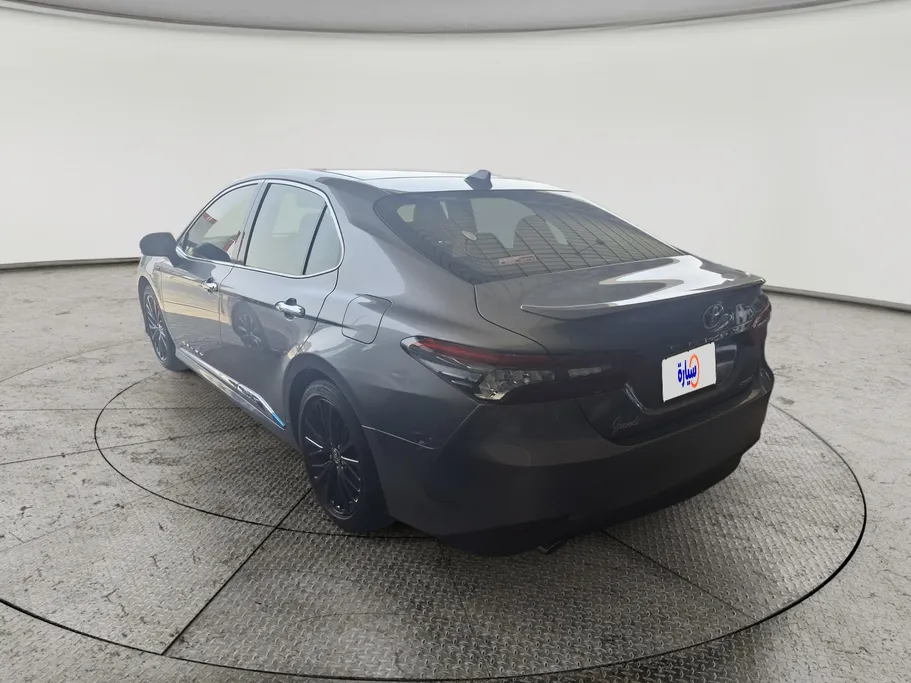 تويوتا كامري GRANDE HEV 2024 