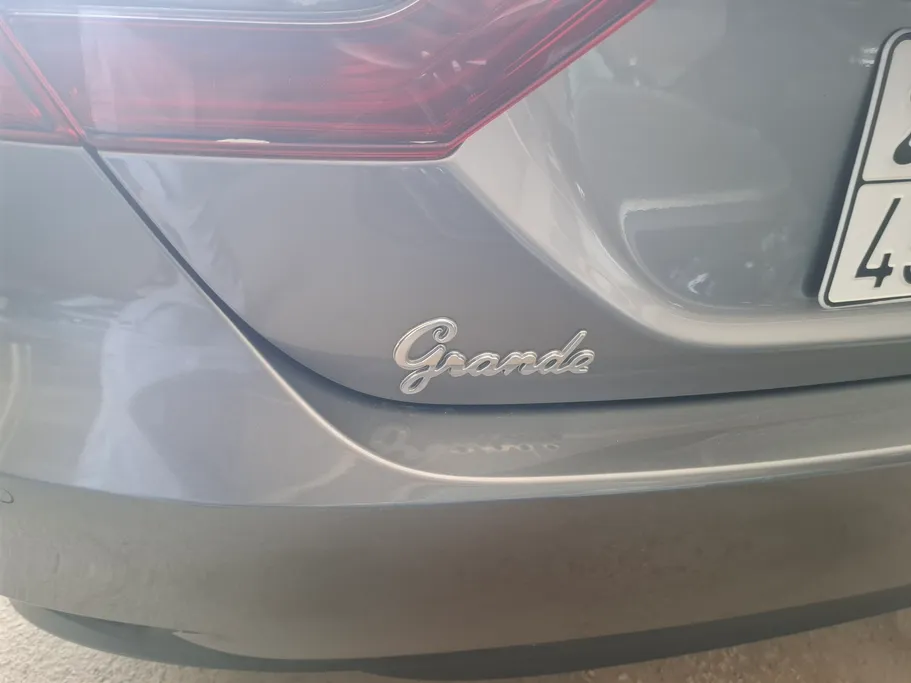 تويوتا كامري GRANDE HEV 2024 