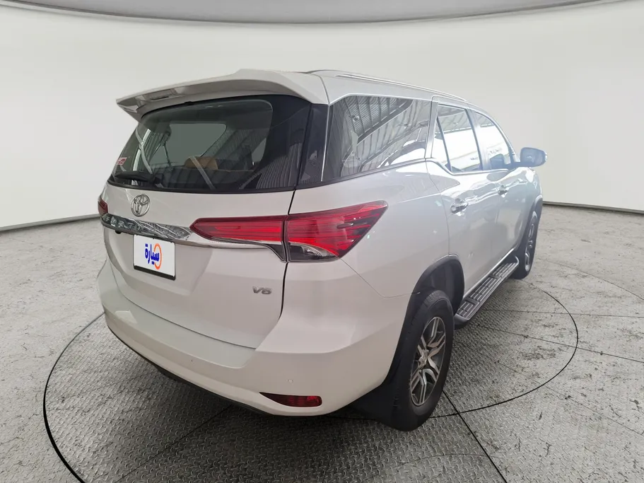 2023 Toyota Fortuner VX 