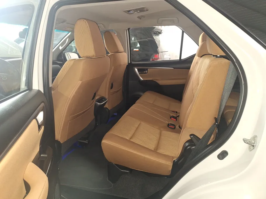 2023 Toyota Fortuner VX 