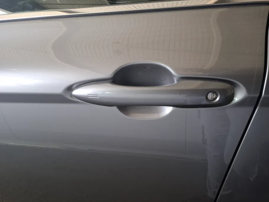 تويوتا كامري LE 2025 