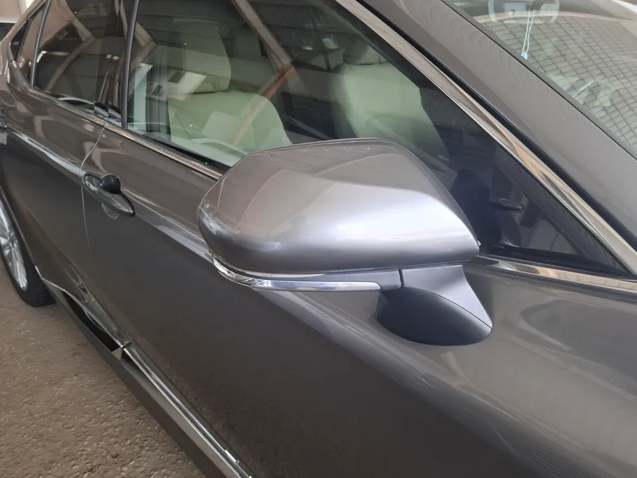 تويوتا كامري LE 2025 