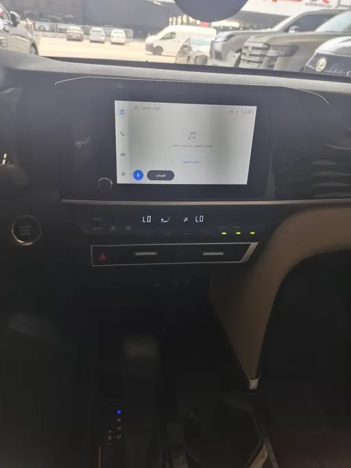 تويوتا كامري LE 2025 