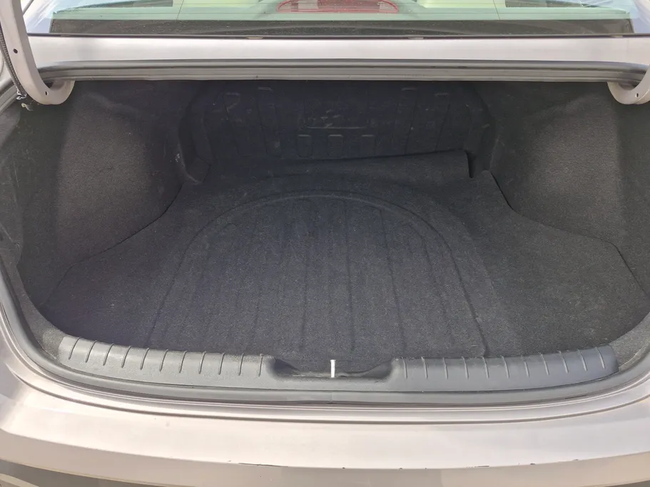 2024 Hyundai Elantra Fleet 