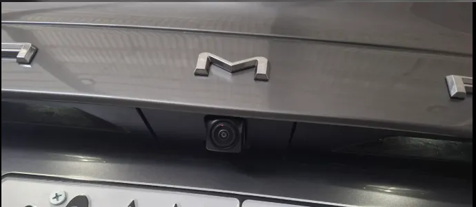 تويوتا كامري LE 2025 