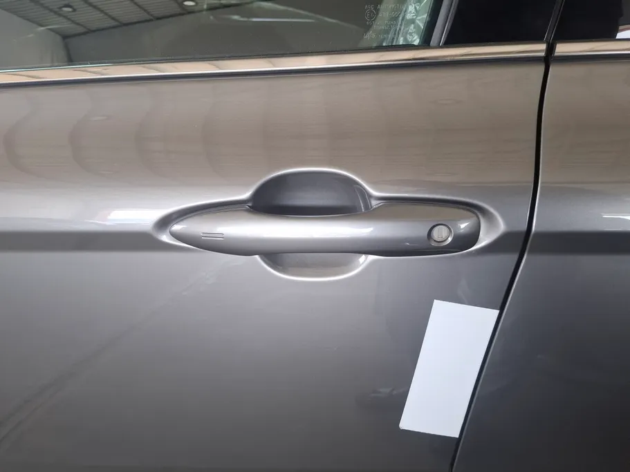 تويوتا كامري LE 2025 