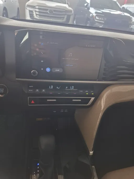 تويوتا كامري LE 2025 