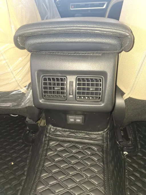 تويوتا كامري LE 2025 