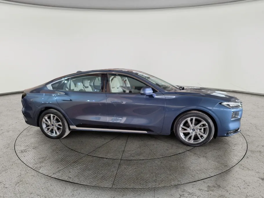 2024 Ford Taurus Trend 