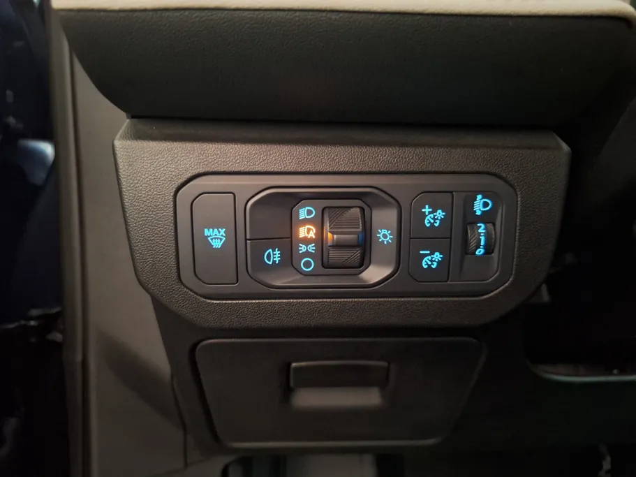 2024 Ford Taurus Trend 