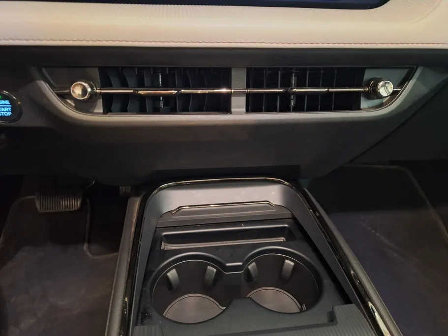 2024 Ford Taurus Trend 