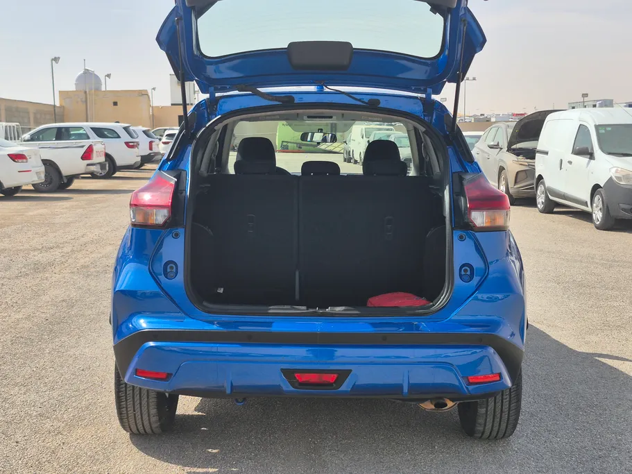 2024 Nissan Kicks S 