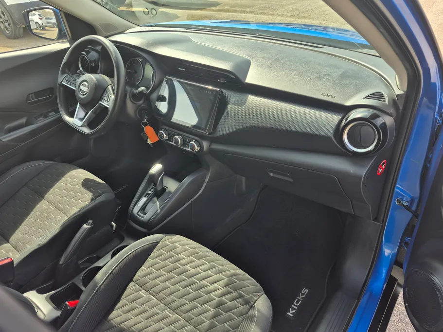 2024 Nissan Kicks S 
