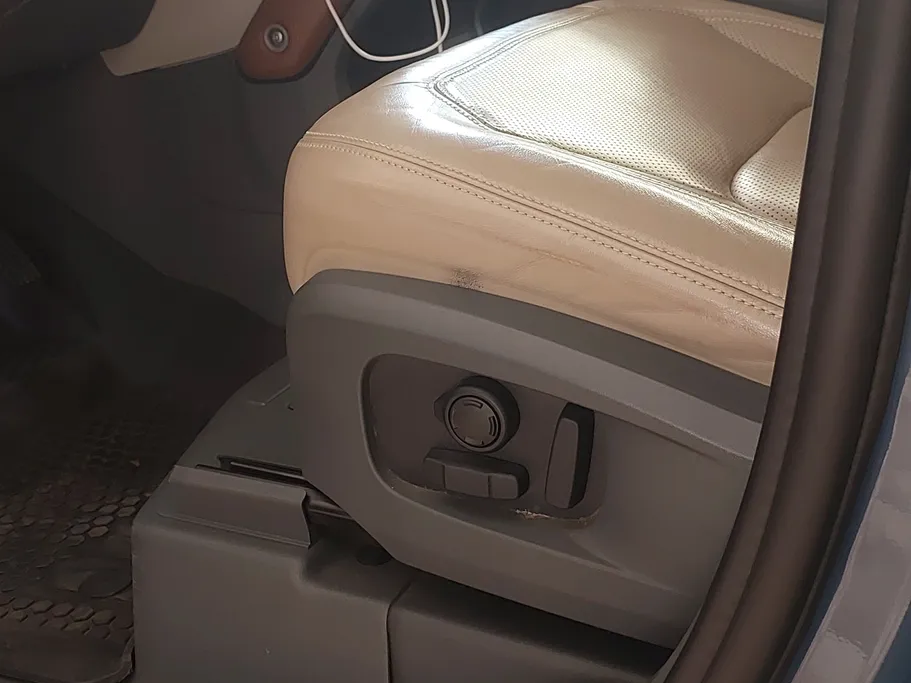 لاند روفر ديفندر 110X 2020 