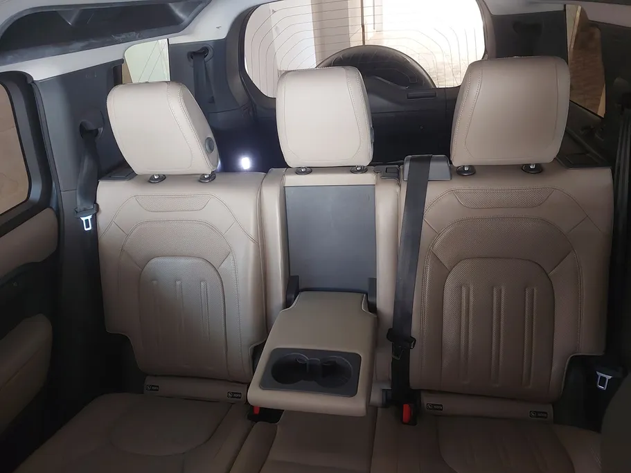 لاند روفر ديفندر 110X 2020 