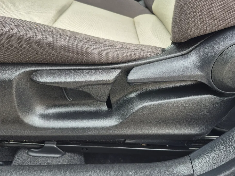 تويوتا كورولا XLI 2022 