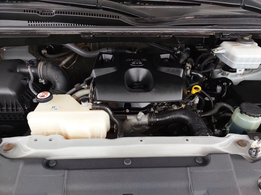 2021 Toyota Haice فان بضاعه 