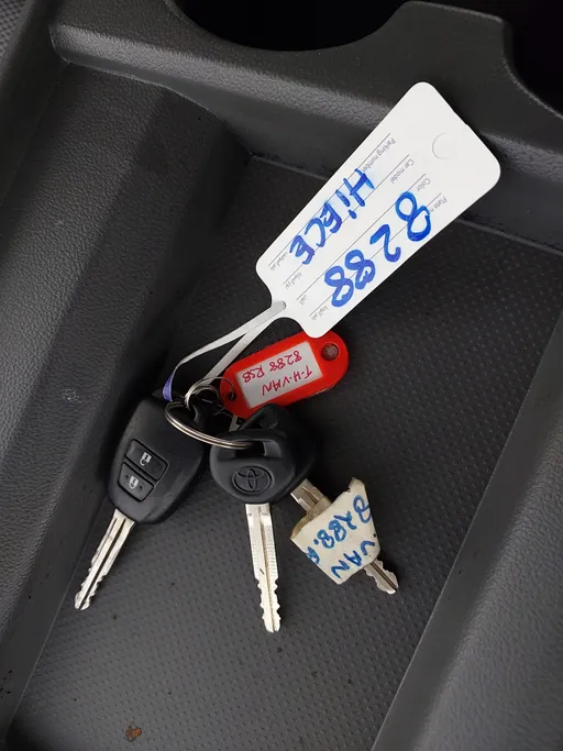 2021 Toyota Haice فان بضاعه 