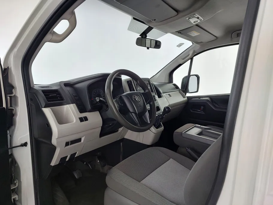 2021 Toyota Haice فان بضاعه 