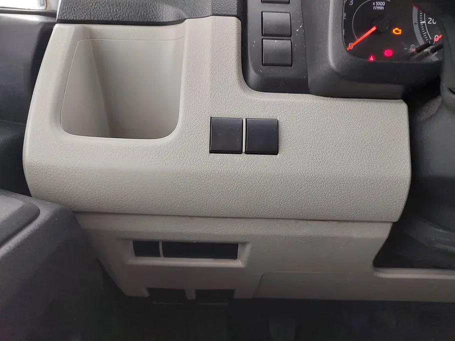 2021 Toyota Haice فان بضاعه 