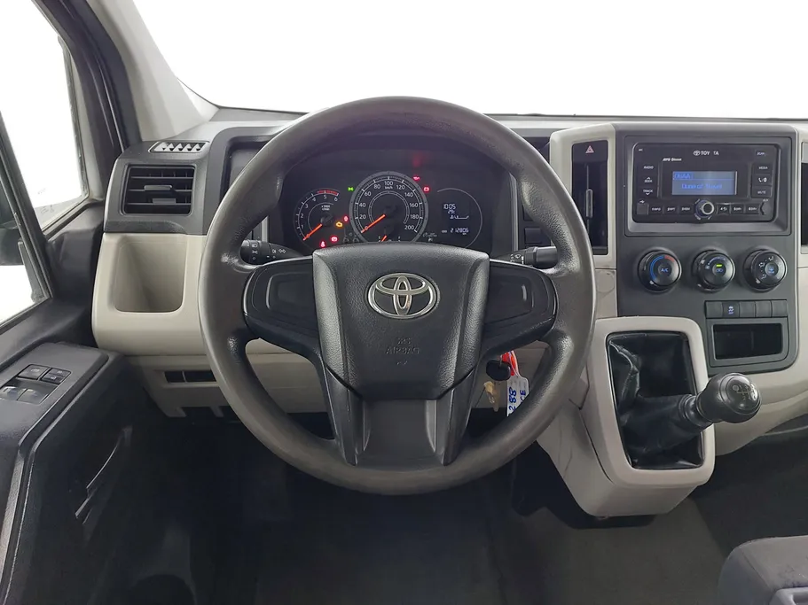 2021 Toyota Haice فان بضاعه 