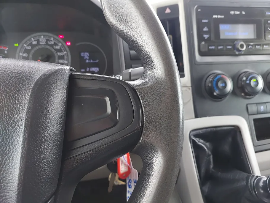 2021 Toyota Haice فان بضاعه 